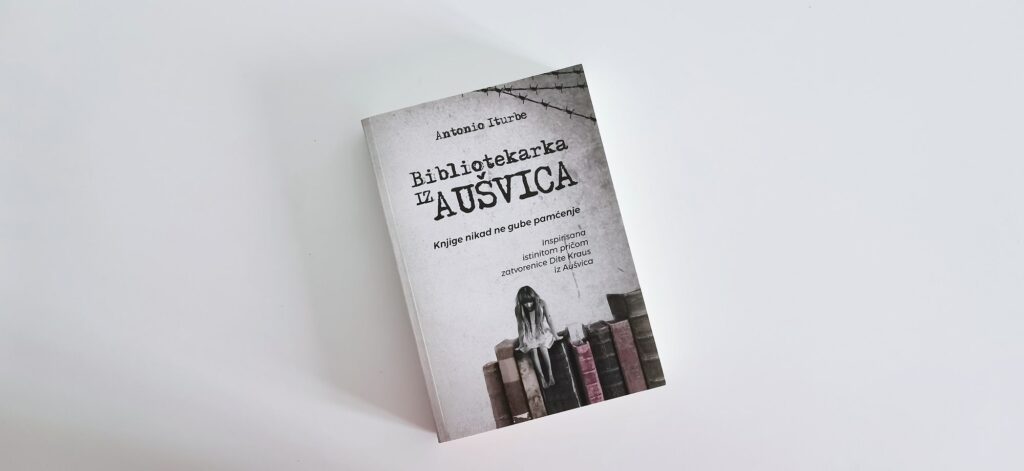 Bibliotekarka iz Aušvica Antonio Iturbe