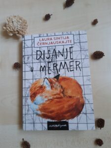 Disanje u mermer Laura Sintija Černjauskajte