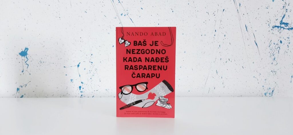 Baš je nezgodno kada nađeš rasparenu čarapu