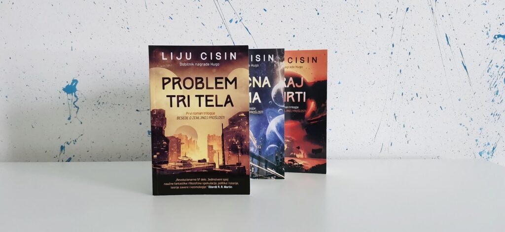 Problem tri tela
