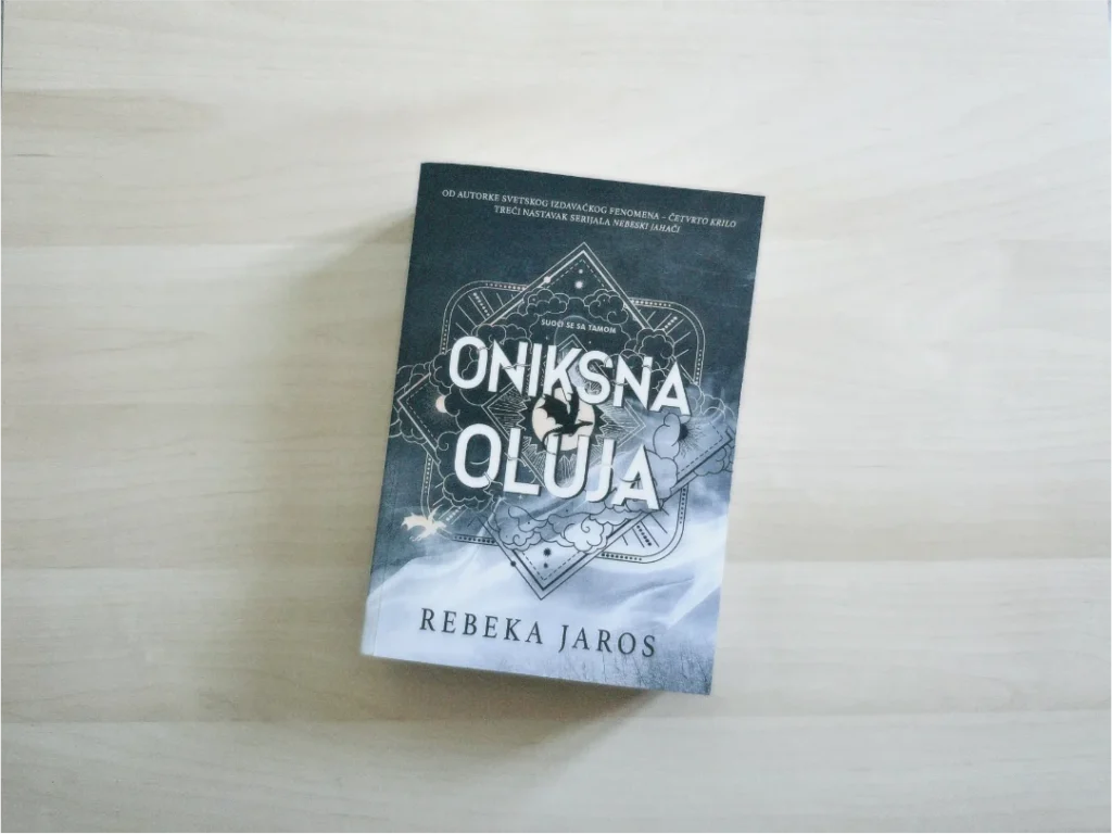 Oniksna oluja Rebeka Jaros