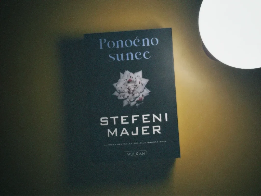 Stefeni Majer - Ponoćno sunce